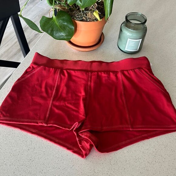 NWOT Free people Movement Mid Rise Move On Micro Red Shorts Activewear Nylon - Picture 3 of 14